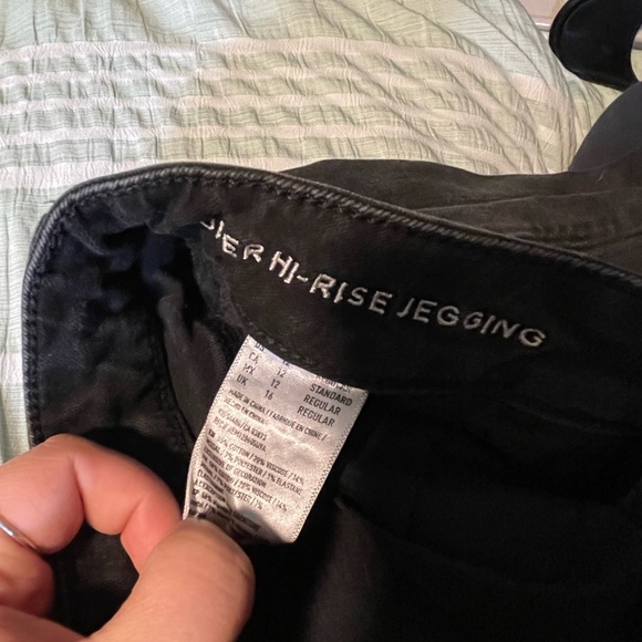 American Eagle Jeans - Picture 2 of 3